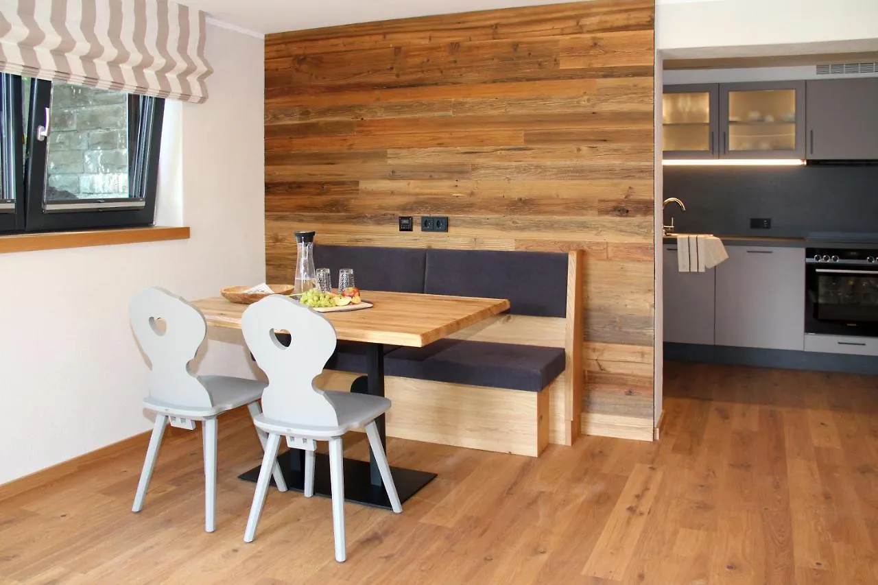 Apartament Bergzauber Wohlfuehlchalets - Skipiste - Private Sauna Bolsterlang