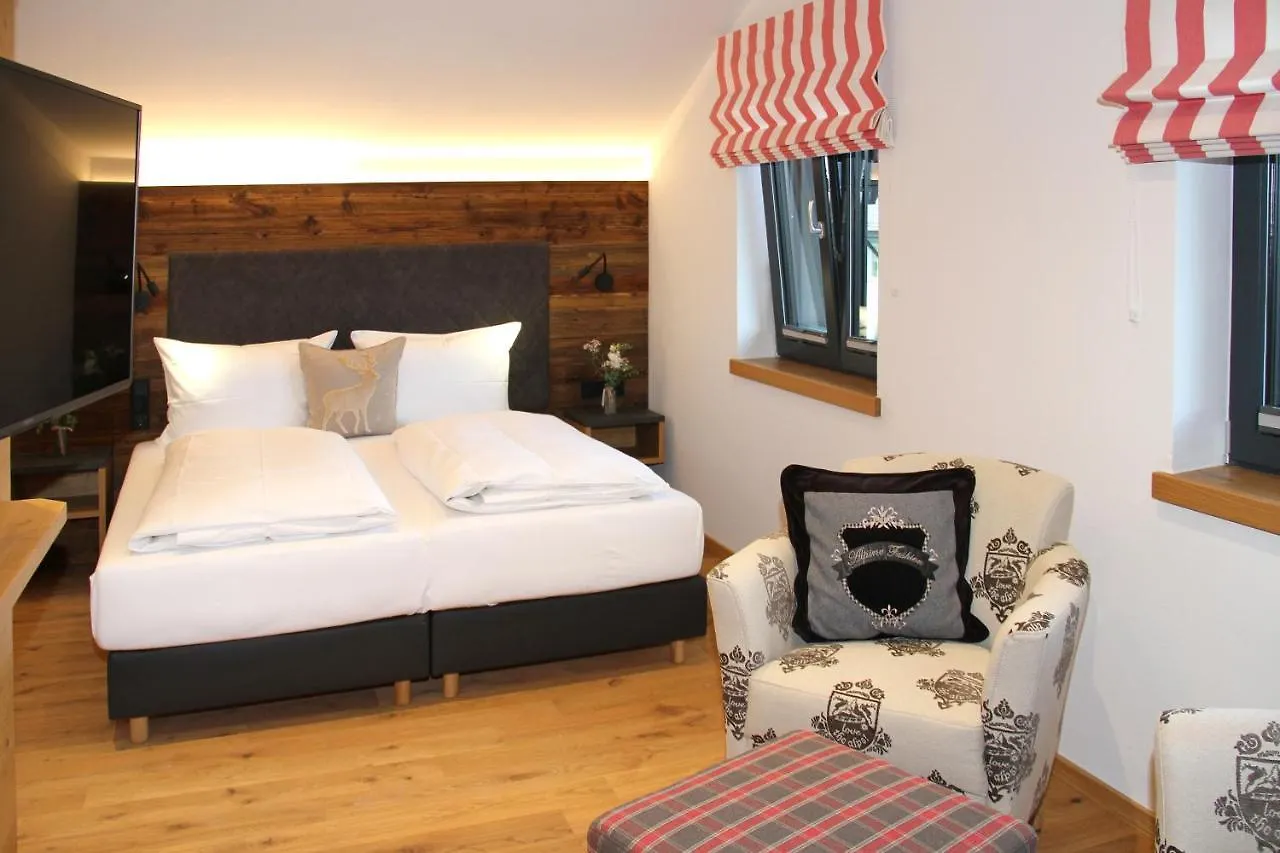 Apartment Bergzauber Wohlfuehlchalets - Skipiste - Private Sauna Bolsterlang