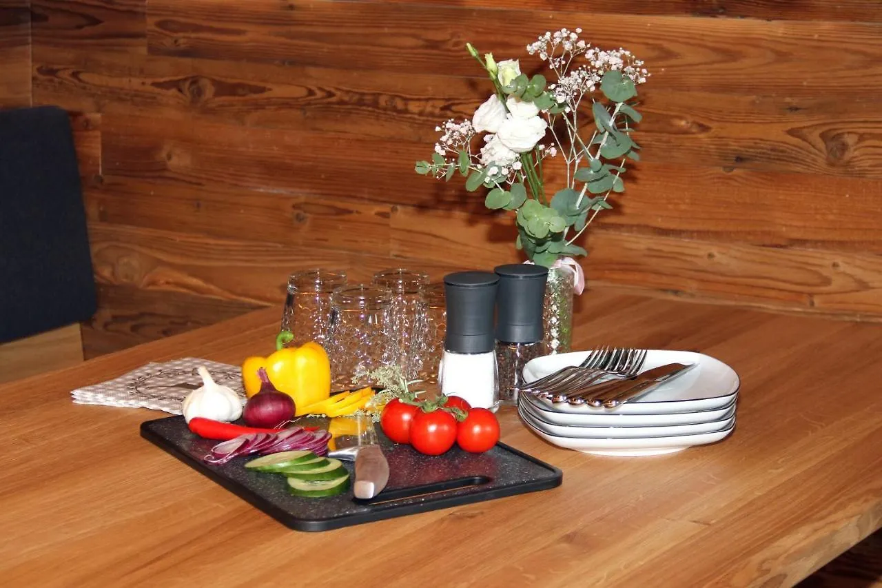 Bergzauber Wohlfuehlchalets - Skipiste - Private Sauna Bolsterlang