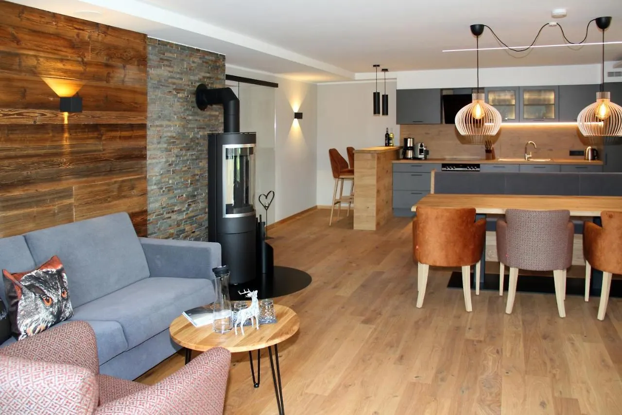 Bergzauber Wohlfuehlchalets - Skipiste - Private Sauna Bolsterlang